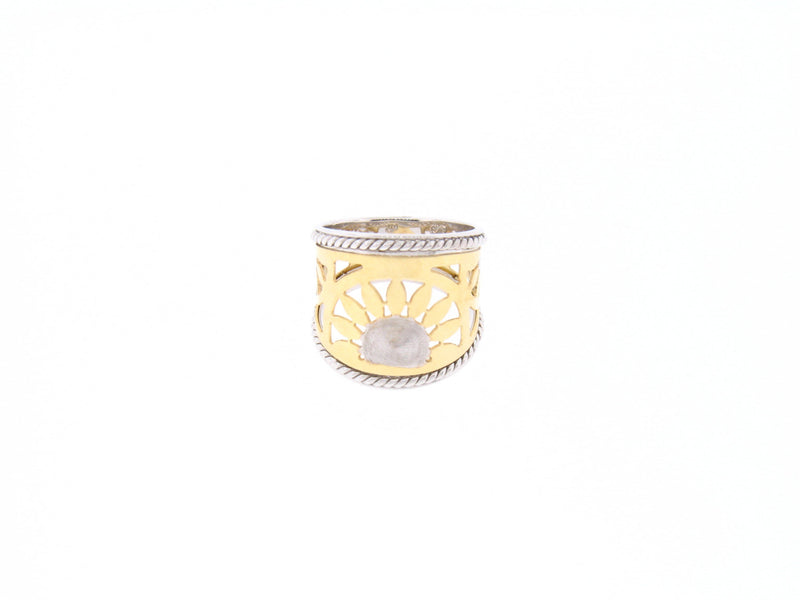 Cigar Ring in 14K Gold with Sunburst Pattern